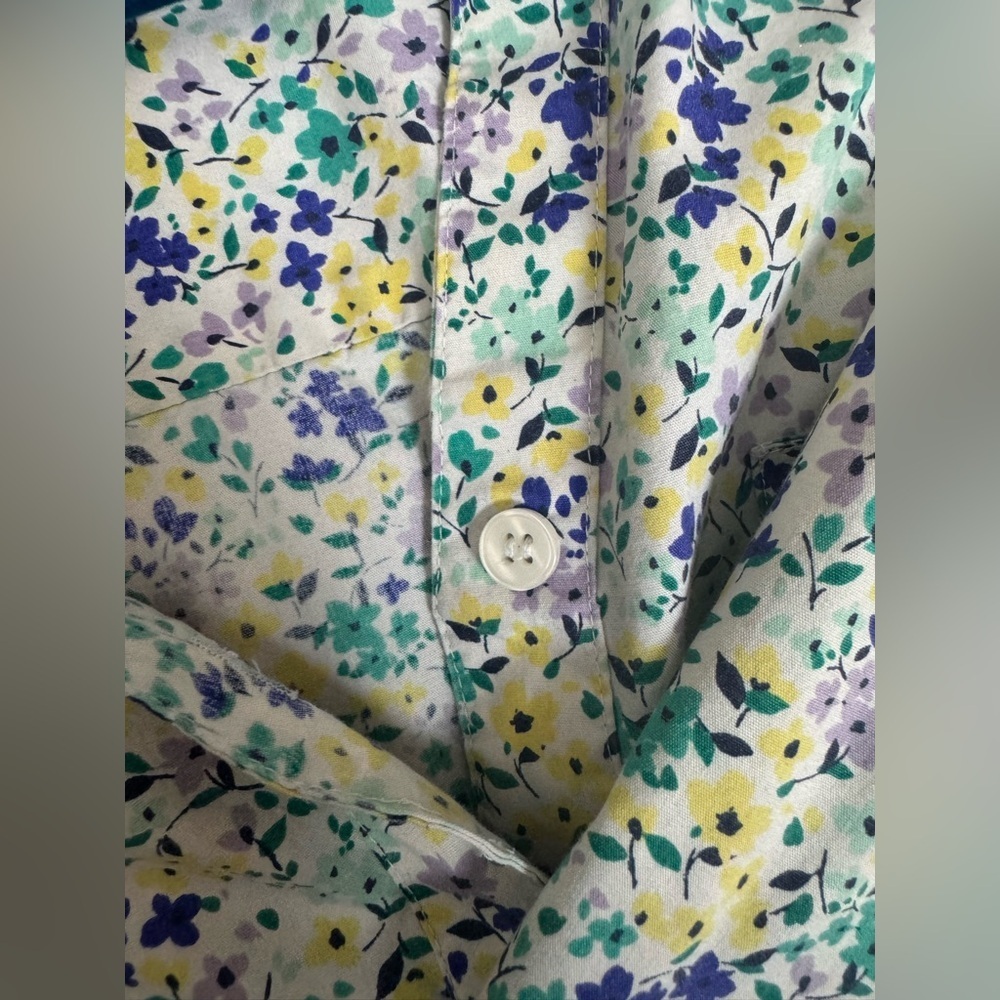 Croft & Barrow Floral Button-Up Blouse | Roll-Tab Sleeves | 1X - Picture 9 of 12